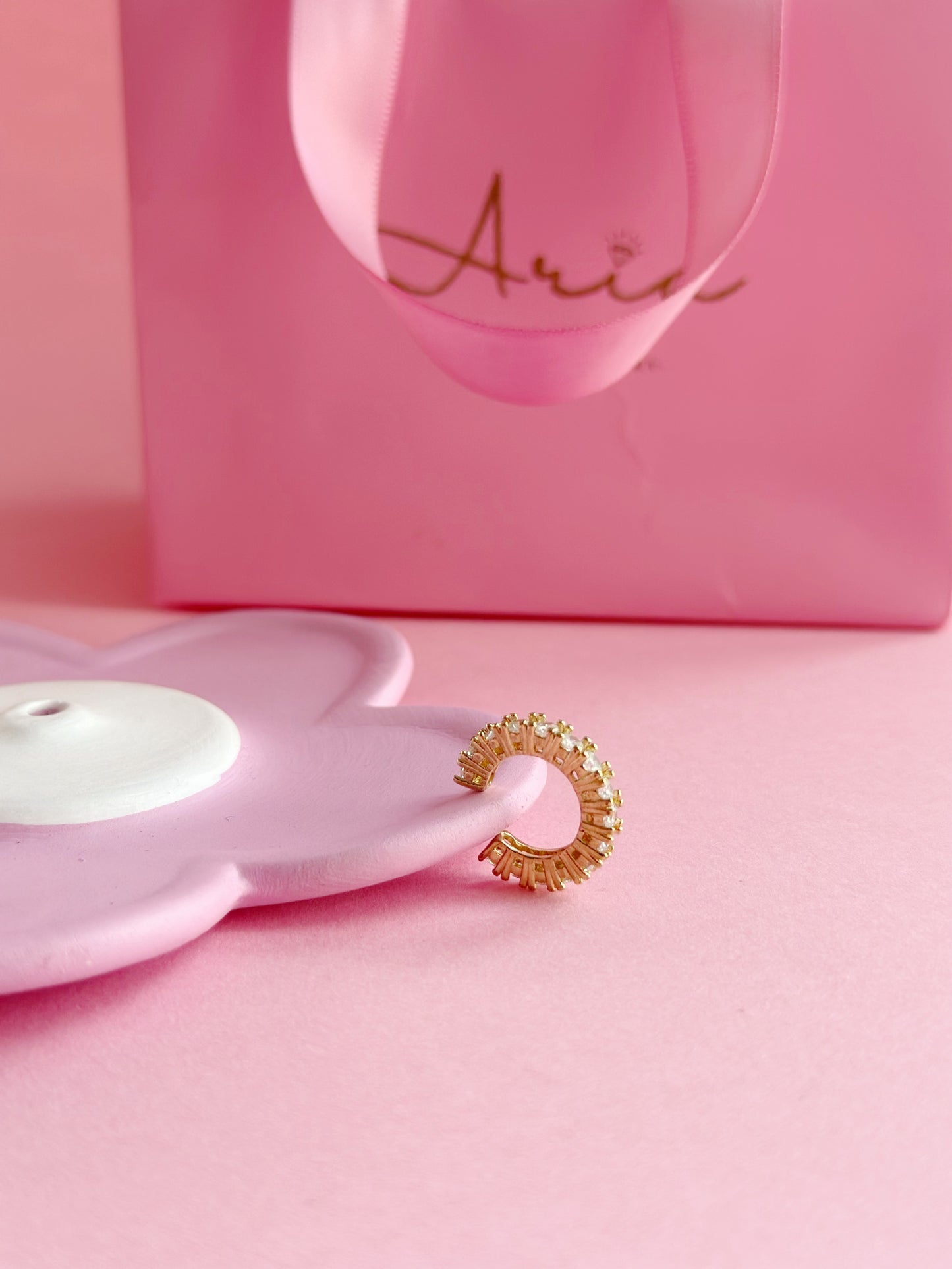 Shine cuff