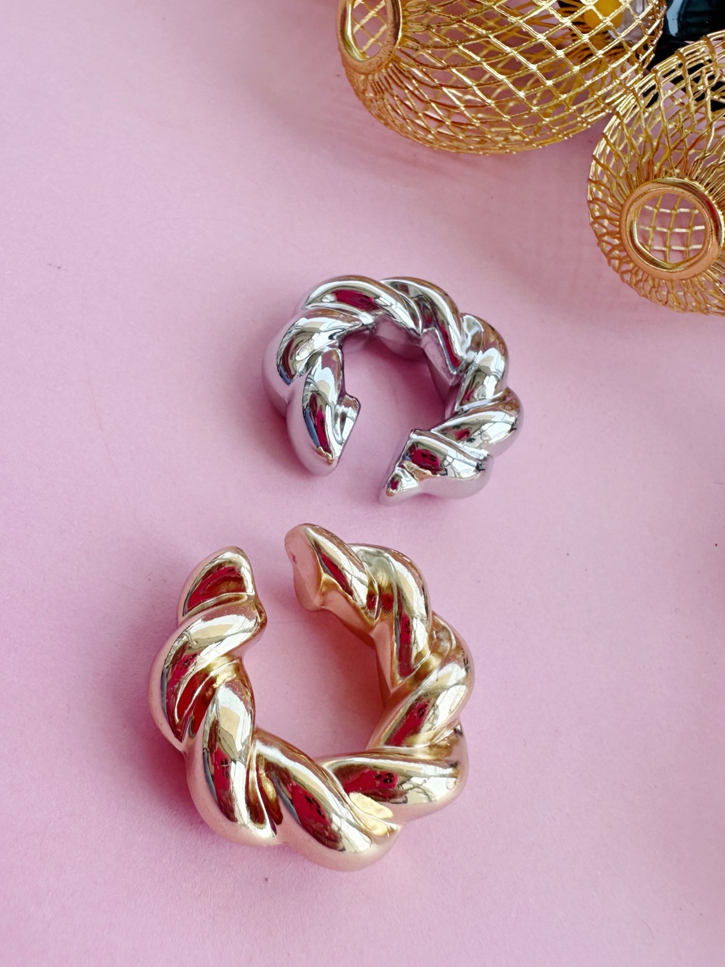 Twisted Earcuff